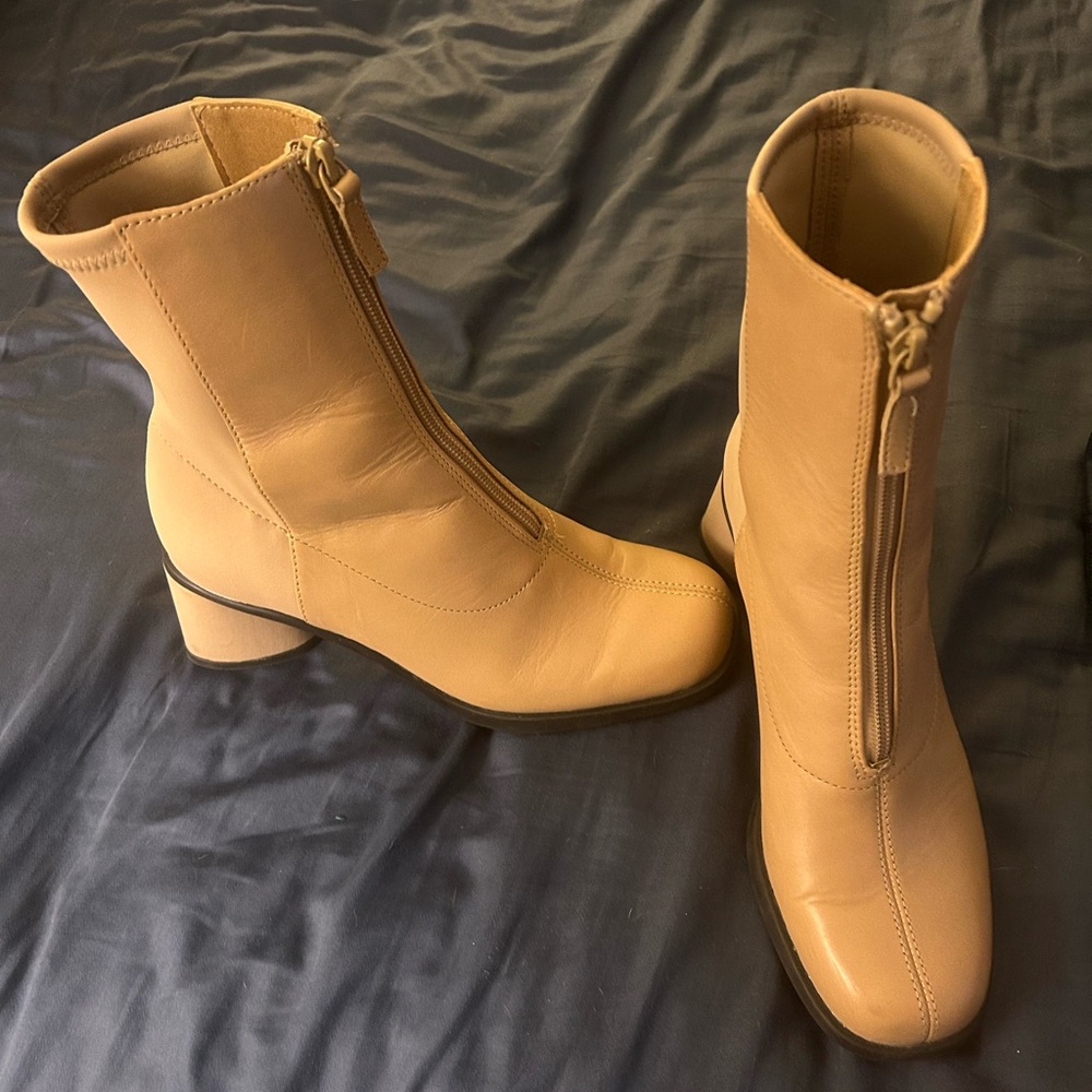 Camper Beige Leather Zip Boots Size 7